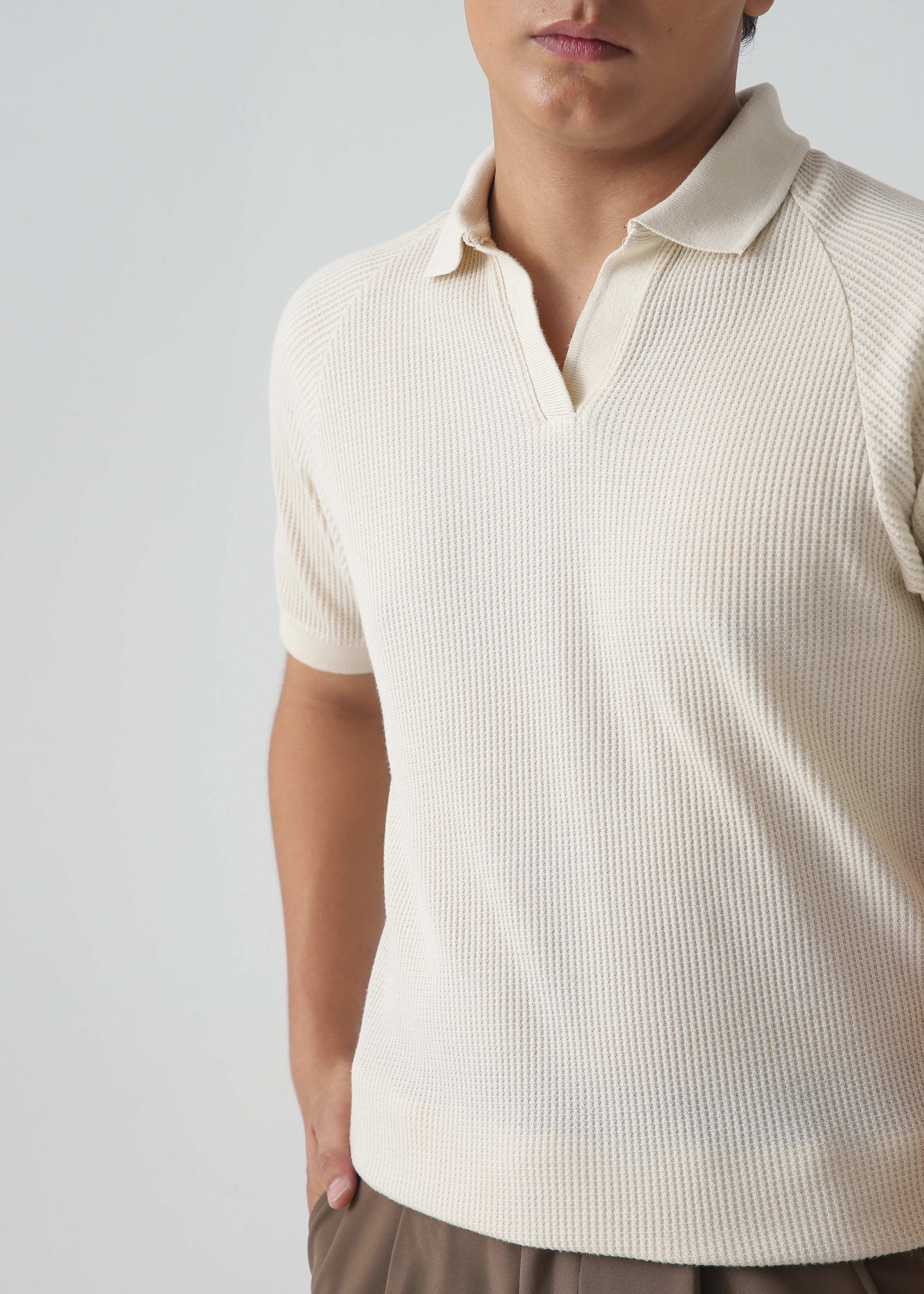 TEXTURED POLO | BEIGE - Image 3